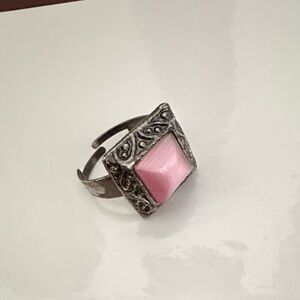 Elegant Pink Stone Silver Ring